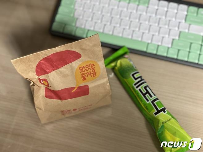 애플페이로 산 제품들. 집에 올 때 필수품 메로나. 2023.3.27/뉴스1 ⓒ News1 이기범 기자