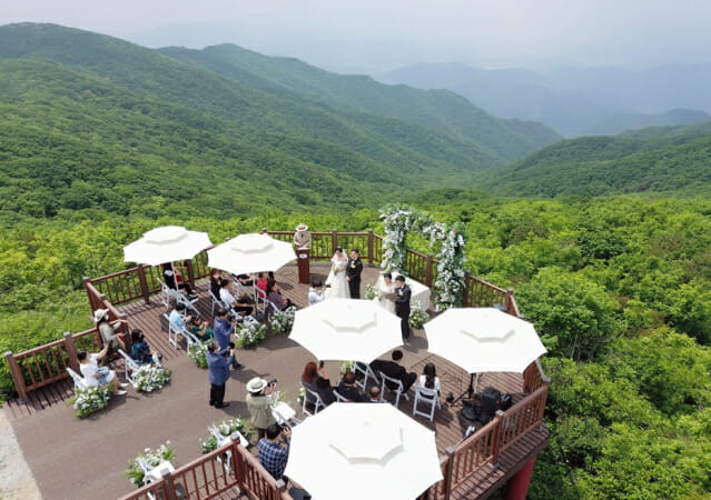 소백산국립공원 연화봉 산상 결혼식. (사진=국립공원공단)