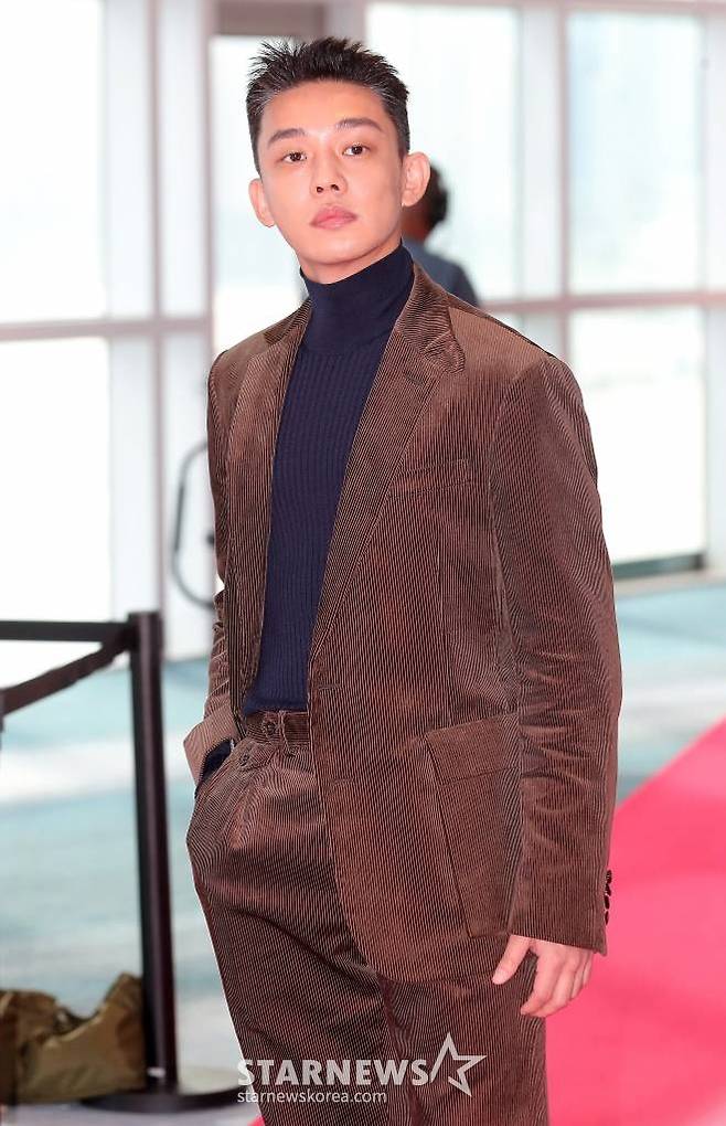 배우 유아인이 6일 오후 부산 해운대구 시그니엘에서 열린 '2022 부일영화상' 핸드프린팅 행사에 참석하고 있다. 2022.10.06 /사진=김창현 기자 chmt@