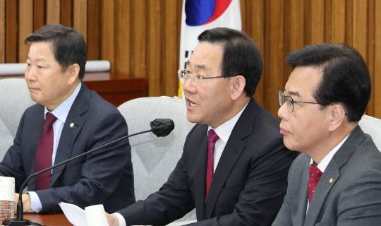 주호영 국민의힘 원내대표가 28일 오전 서울 여의도 국회에서 열린 당 원내대책회의에서 발언하고 있다.<연합뉴스>