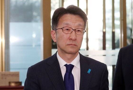 구마가이 나오키(熊谷直樹) 주한일본대사관 총괄공사가 28일 오후 서울 종로구 정부서울청사 별관 외교부로 초치되고 있다. 뉴스