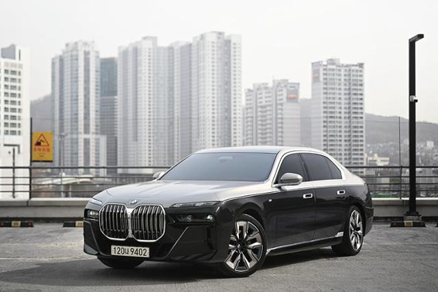 BMW 740i sDrive M 스포츠 패키지 이그제큐티브 패키지