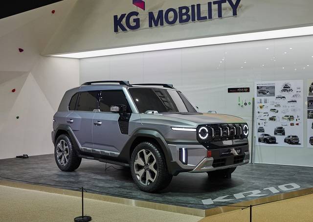 코란도 디자인 정체성을 계승한 콘셉트 모델 'KR10'의 외관. /KG 모빌리티