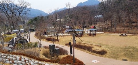 2021년 3월 문을 연 우이동 가족캠핑장. 사진 강북구