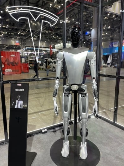 테슬라의 인간형 로봇 '옵티머스'  /사진=백수전 기자