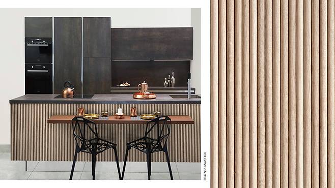 F047507 Maverick, 미메틱의 디테일있는 프린팅 품질로 3D 템바보드의 깊이감과 나무의 패턴을 반복구간 없이 현실감있게 구현한다. <사진제공=인목>