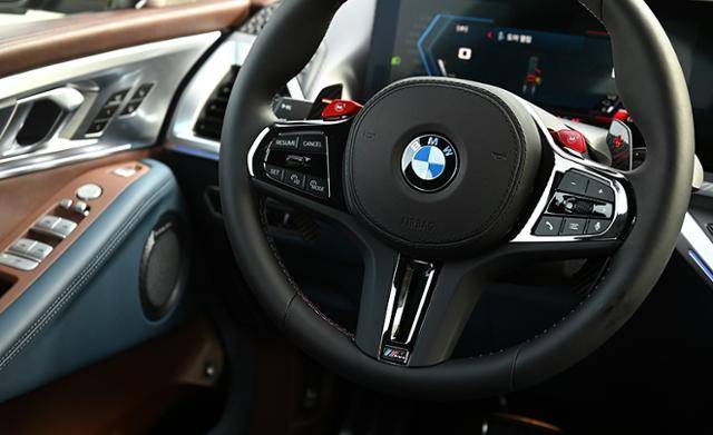 BMW XM