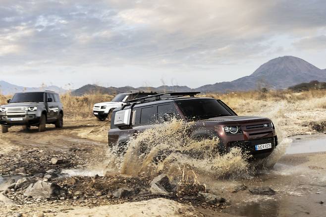 랜드로버 '디펜더 130'(재규어랜드로버코리아 제공)