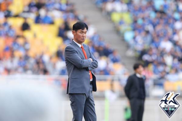 최용수 감독.(사진=프로축구연맹)