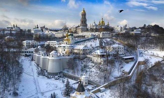 우크라이나 키이우의 페체르스크 수도원. AP연합뉴스