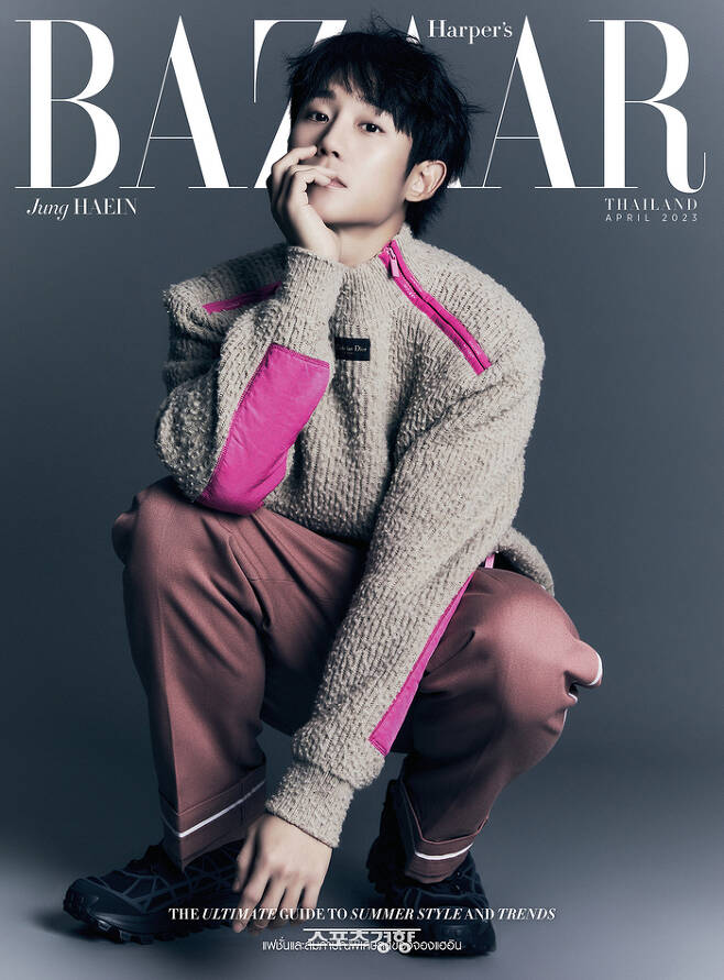 Actor Jung Hae-in graced the cover of Thailands fashion magazine.Jung Hae-ins agency FNC Entertainment announced on the 3rd that Jung Hae-in decorated the cover of the April issue of the Harper ⁇ s BAZAAR Thailand edition.In this photo, Jung Hae-in digested the styling of a unique color point design. It is said that he added free-spirited and soft boy beauty with matted wolf cut and bright tone styling, but added masculinity with unfriendly eyes and fuzz.In the interview that followed, Jung Hae-in recalled a good memory of Thailand, conveyed a loving message to local fans, and was honest about the gap between working as an actor and resting and recharging.In the meantime, Jeong Hae-in has enjoyed global popularity with various works regardless of genres such as  ⁇   ⁇   ⁇   ⁇   ⁇   ⁇   ⁇   ⁇   ⁇   ⁇   ⁇   ⁇   ⁇   ⁇   ⁇   ⁇   ⁇   ⁇   ⁇   ⁇   ⁇   ⁇   ⁇   ⁇   ⁇   ⁇   ⁇   ⁇   ⁇   ⁇   ⁇   ⁇   ⁇ .In addition, last year, Disney Pluss original series tent pole,  ⁇  Connect  ⁇ , visited Singapore and showed the popularity and awareness of Asian countries.In particular, the magazine, which was covered by Jeong Hae-in, is a local magazines message that orders have been flooded not only in Thailand but also around the world.Currently, Jung Hae-in is about to open the Netflix series  ⁇ D.P.2 ⁇ , and is busy filming the movie  ⁇ Veteran 2 ⁇ , and is planning various projects for fans to celebrate his 10th anniversary this year.