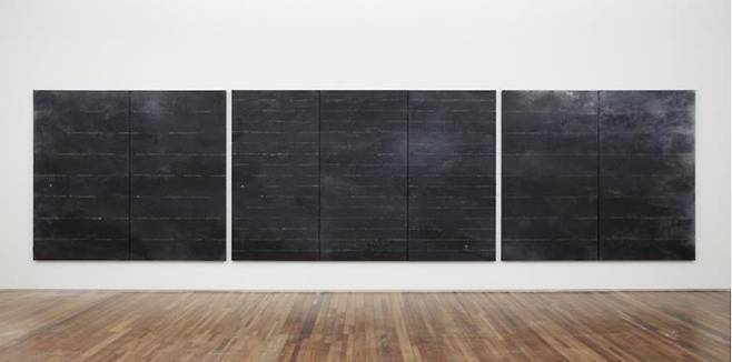 보킴, 창밖에 어둠이 내리면(When light is put away), 2023, 한지-모래-아크릴, 180x160 cm, 246x160 cm, 180x160 cm (라흰갤러리 제공)