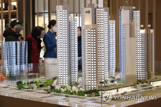 분양에 나선 한 모델하우스 내부 모습. 사진 연합뉴스