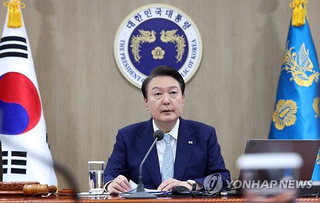 발언하는 윤석열 대통령 (서울=연합뉴스) 임헌정 기자 = 윤석열 대통령이 4일 서울 용산 대통령실 청사에서 열린 국무회의를 주재하고 있다. 2023.4.4 kane@yna.co.kr