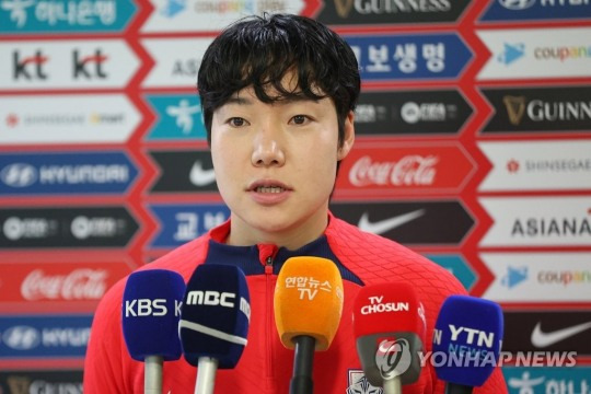 여자 축구 국가대표 이금민이 5일 경기도 파주 국가대표트레이닝센터(NFC)에서 훈련에 앞서 언론 인터뷰를 하고 있다. [연합뉴스]