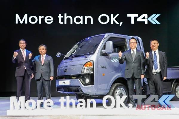 GS글로벌 이영환 대표(왼쪽에서 두 번째)