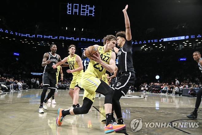 공격하는 라우리 마카넨 [USA TODAY Sports=연합뉴스 자료사진. 재판매 및 DB금지]
