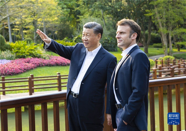 시진핑 중국 국가주석(왼쪽)과 에마뉘엘 마크롱 프랑스 대통령.(사진=중국 신화통신)