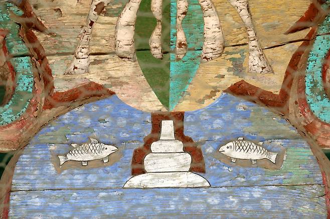 수로왕릉에 있는 쌍어 문양이다. 당시 이 문양은 인도서는 용왕을 상징했다. 사진|한국관광공사