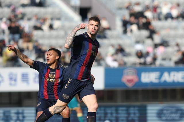 수원FC의 라스 벨트비크. 한국프로축구연맹 제공