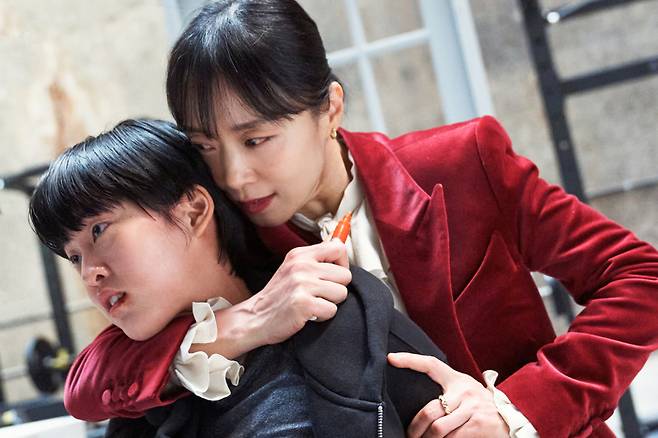 《소년심판》을 통해 강렬한 인상을 남긴 배우 이연. 최근 《길복순》의 킬러 연습생 영지 역을 맡아 액션 연기를 선보였다. ⓒ넷플릭스