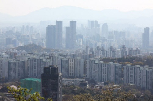 남산에서 바라 본 아파트 전경(사진=연합뉴스)