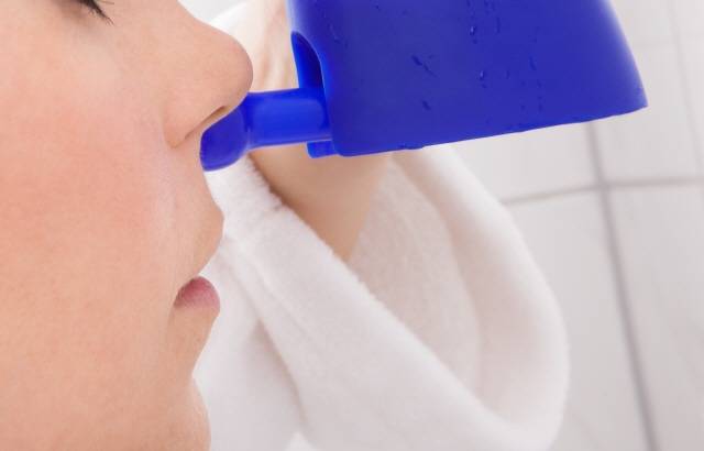 코세척을 할 때는 세척액을 직접 제조하기 보다는 가능한 약국에서 생리식염수를 구입하는 게 좋다./사진=클립아트코리아