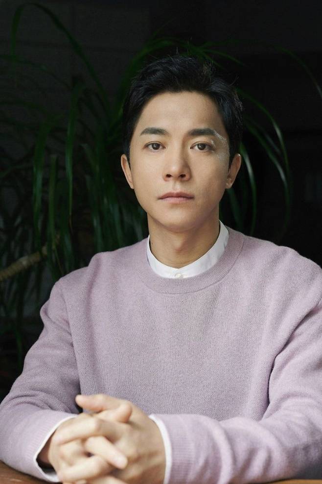 배우 김영민. 매니지먼트 플레이 제공