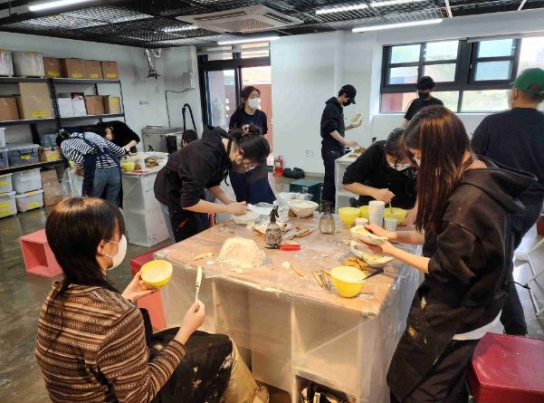 경기도교육청(교육감 임태희)이 학생 맞춤형 전문예술 교육 실현을 위해 경기학교예술창작소에서 '마스터 클래스 60'을 운영한다고 20일 밝혔다. / 사진제공=경기도교육청