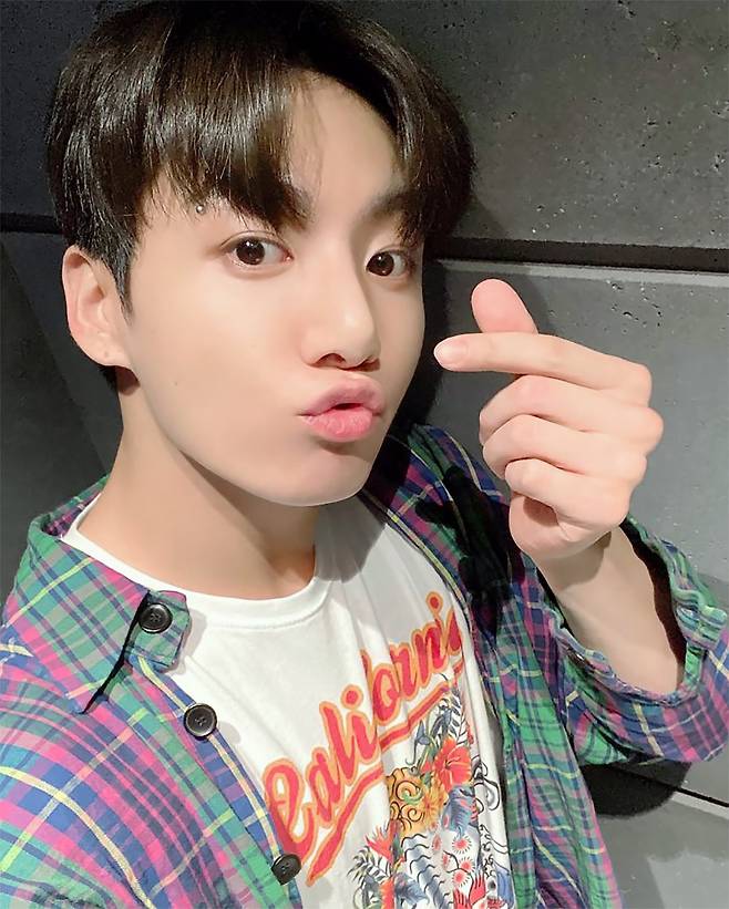 방탄소년단 정국 10억 기부→전 세계팬들 '기부 릴레이'