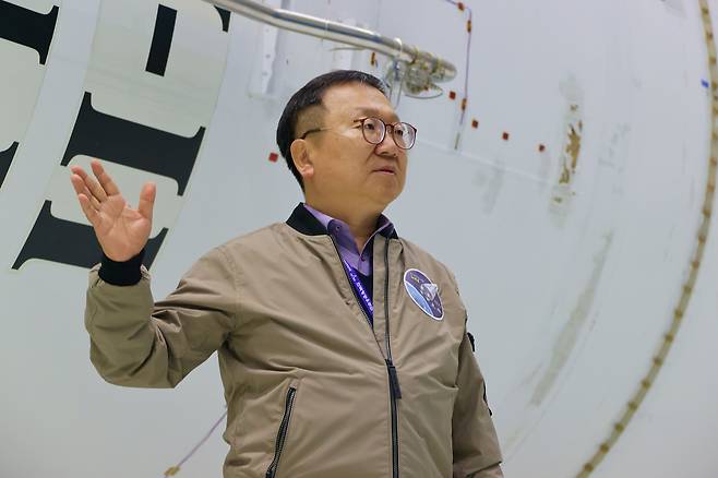 고정환 한국항공우주연구원 발사체개발사업본부장은 "누리호 3배 성능인 차세대 발사체가 개발되면 한국이 우주개발에서 경쟁력을 갖추는 변곡점이 될 것"이라며 "차세대 발사체 개발을 위해 연구원들에게 책임과 함께 권한을 줘야 한다"고 최근 조직개편을 비판했다./한국항공우주연구원
