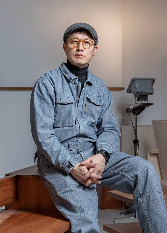 박종선 가구 디자이너.