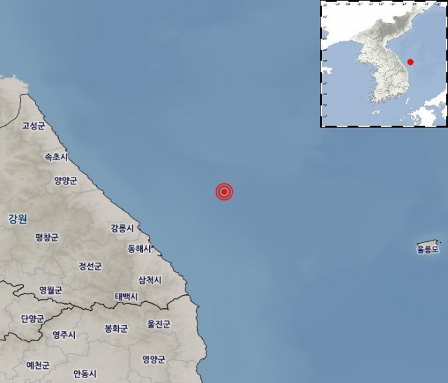 기상청은 24일 오후 9시51분쯤 강원 동해시 북동쪽 58㎞ 해역(빨간색 점)에서 규모 2.4의 지진이 발생했다고 밝혔다. 기상청 홈페이지