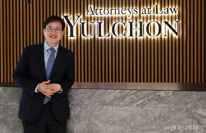 조상욱 법무법인 율촌 변호사 인터뷰 /사진=김휘선 기자 hwijpg@