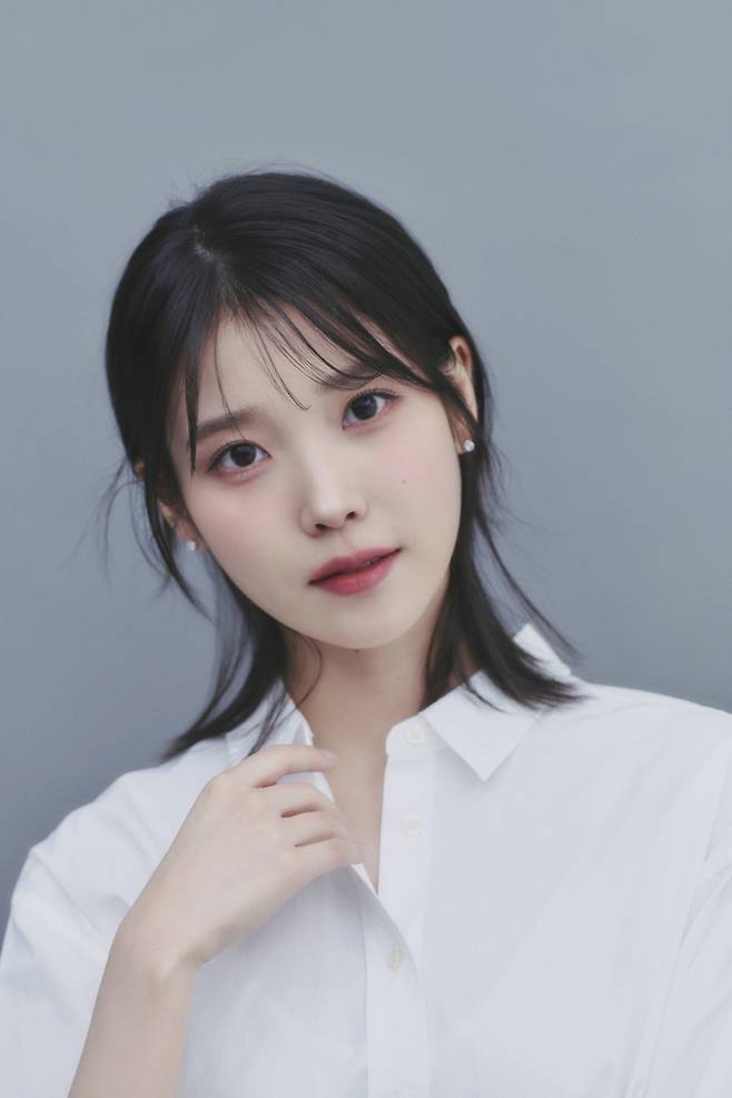 아이유. EDAM 엔터테인먼트