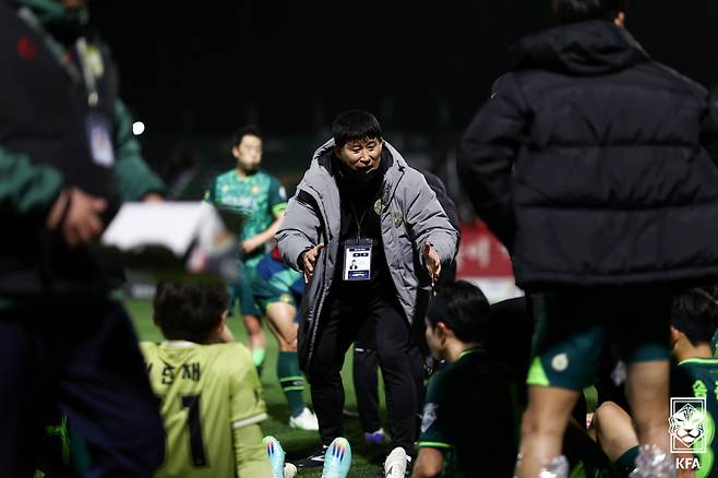 김포솔터축구장/ 2023 하나원큐 FA CUP/ FA컵/ 3라운드/ 3R/ 김포FC vs FC서울/ 김포 고정운 감독/ 사진 곽동혁