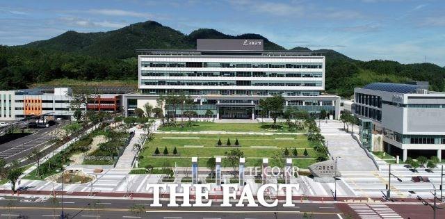 고흥군은 전라남도가 시행하는 ‘2023년 전남형 청년마을 만들기 공모’에 선정됨에 따라 3억원의 지원금을 받게 됐다. 청년 유입 활성화로 지역에 활력을 불어넣을 것으로 기대된다. /더팩트 DB