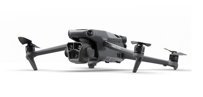 DJI 매빅 3 프로. 출처 = DJI