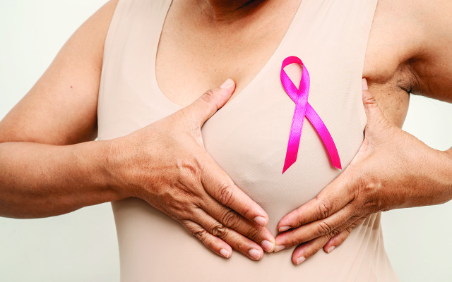 유방암은 치료 성적이 좋아 진단 후 5년간 별 문제 없으면 완치로 인식되기 쉽다. 하지만 실제론 환자 5명 가운데 1명꼴로 5년이 지나 재발을 경험하고 있어 주의가 요망된다. 게티이미지