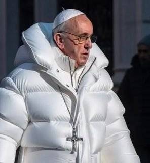 건강 문제를 겪고 있는 교황의 이달 초 ‘패딩 산책’ 사진은 AI 이미지 생성기로 조작된 것으로 밝혀졌다. [SNS 캡처]