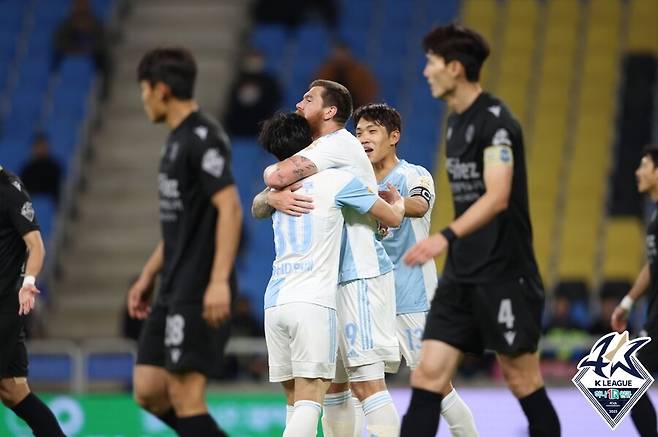 ▲ 울산이 2경기 무승에서 탈출하며 선두를 유지했다 ⓒ 한국프로축구연맹