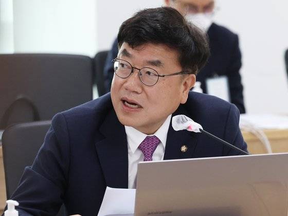 서범수 국민의힘 의원이 지난해 10월 14일 오전 경기도 수원시 경기도청에서 열린 국회 국토교통위원회의 국정감사에서 발언하고 있다. 연합뉴스