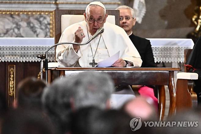 연설하는 프란치스코 교황 [EPA 연합뉴스 자료 사진. 재판매 및 DB 금지]