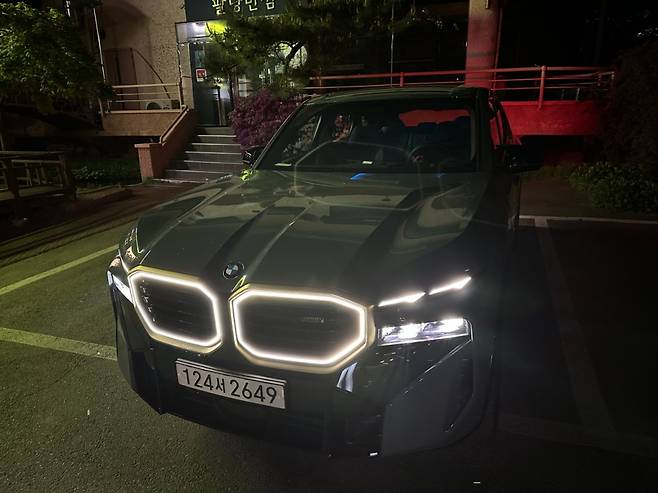 BMW XM/사진=이강준 기자