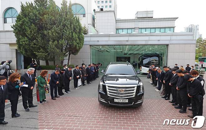 코미디언 겸 사업가 고(故) 서세원의 발인식이 2일 오전 서울 송파구 서울아산병원 장례식장에서 엄수되고 있다. (공동취재)  ⓒ News1 권현진 기자