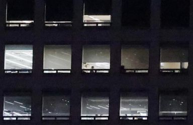26일 밤 불 밝힌 현대기아차 본사 사옥. 사진=김현민 기자 kimhyun81@
