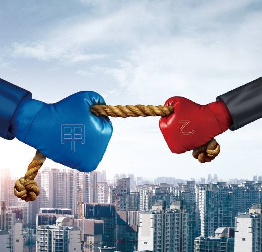 시공사들에 '황금알을 낳는 거위'로 통하며 적은 마진이라도 무리하게 수주를 밀어붙이던 모습은 자취를 감추고 최근엔 높은 공사비에도 손실 회피를 위해 움츠러드는 양상을 보이고 있다./그래픽=강지호 디자인 기자