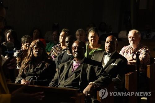 캘리포니아 팜스프링스 14구역에서 쫓겨난 흑인 후손들 [AP 연합뉴스 자료사진]