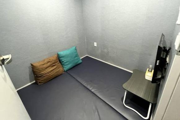 '변종 룸카페' 내부 모습. [연합뉴스]