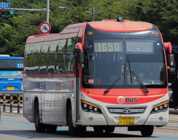 구리시는 1650번 광역버스를 오는 8일부터 3대 증차한다고 4일 밝혔다. 구리시 제공